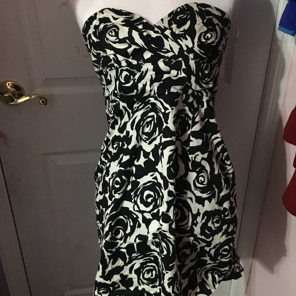 Black and white pattern dress - Picture 1 of 1